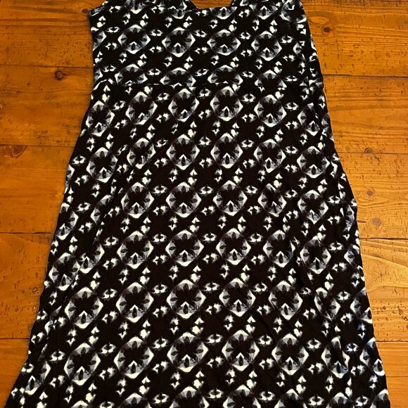 Ruched Front Abstract Print Midi Dress - Picture 7 of 7